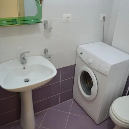 Apartment Modern 1br Near Mango *